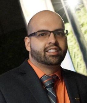 Dr. Gómez Jaramillo Sebastián