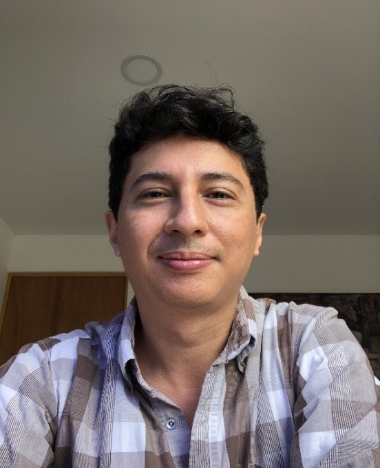 Dr. Ossa Henao Yomar
