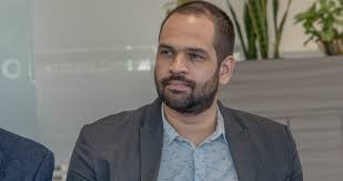 Dr. Zapata Molina César Ernesto